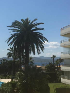 Studio 127, vue mer et piscine, port Santa Lucia